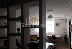 Квартира 2-комн 50 м² - Ангиса, Батуми