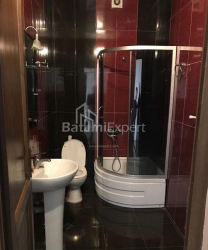 Квартира 3-комн 72 м² - Еквтиме Такаишвили, Батуми