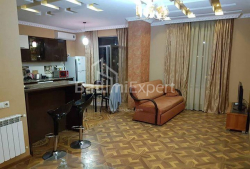 Квартира 3-комн 75 м² - Вахтанга Горгасали, Батуми
