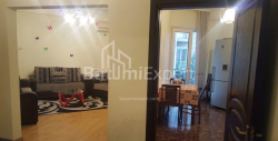 Квартира 2-комн 70 м² - Юрьевская, Батуми