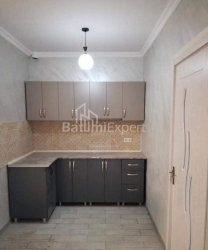 Квартира 3-комн 48 м² - Петра Багратиони, Батуми