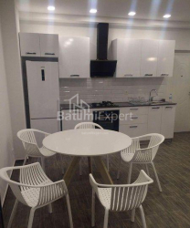Квартира 2-комн 55 м² - Шерифа Химшиашвили, Батуми