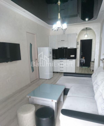 Квартира 3-комн 47 м² - Юрьевская, Батуми