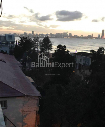 Квартира 3-комн 78 м² - Юрьевская, Батуми