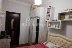 Квартира 3-комн 63 м² - Царя Парнаваза, Батуми
