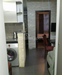 Квартира 2-комн 55 м² - Шерифа Химшиашвили, Батуми