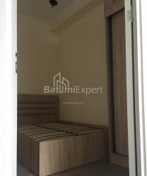 Квартира 2-комн 32 м² - Нико Пиросмани, Батуми