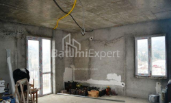 Квартира 4-комн 96 м² - Юрьевская, Батуми