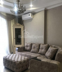 Квартира 2-комн 39 м² - Нико Пиросмани, Батуми
