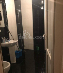 Квартира 3-комн 70 м² - Юрьевская, Батуми