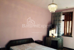 Квартира 5-комн 165 м² - Зураба Горгиладзе, Батуми