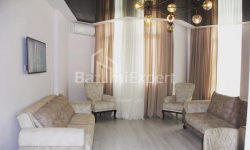Квартира 3-комн 80 м² - Зураба Горгиладзе, Батуми