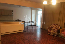 Квартира 120 м² - Зураба Горгиладзе, Батуми, Грузия
