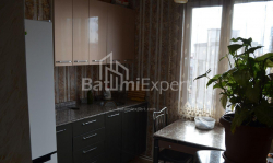 Квартира 2-комн 70 м² - Юрьевская, Батуми