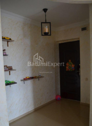 Квартира 2-комн 70 м² - Юрьевская, Батуми