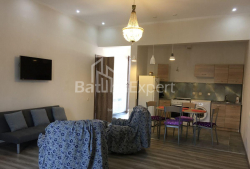Квартира 3-комн 85 м² - Зураба Горгиладзе, Батуми