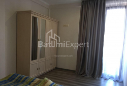 Квартира 3-комн 85 м² - Зураба Горгиладзе, Батуми
