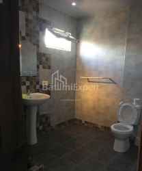Квартира 3-комн 85 м² - Зураба Горгиладзе, Батуми