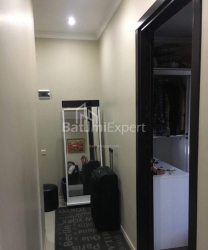 Квартира 4-комн 75 м² - Николоза Бараташвили, Батуми