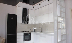 Квартира 3-комн 80 м² - Зураба Горгиладзе, Батуми