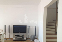 Квартира 4-комн 153 м² - Юрьевская, Батуми