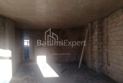 Квартира 3-комн 56 м² - Юрьевская, Батуми