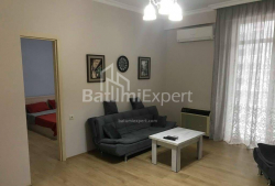 Квартира 2-комн 77 м² - Царя Парнаваза, Батуми