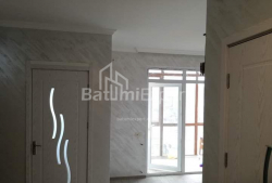 Квартира 3-комн 58 м² - Юрьевская, Батуми