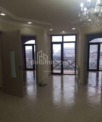 Квартира 3-комн 73 м² - Юрьевская, Батуми