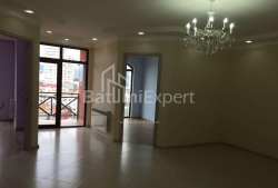 Квартира 3-комн 73 м² - Юрьевская, Батуми