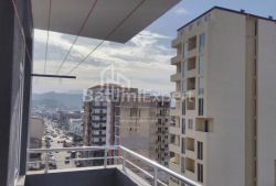 Квартира 4-комн 72 м² - Юрьевская, Батуми