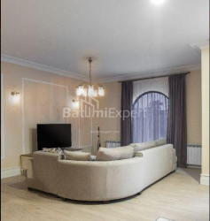 Квартира 4-комн 140 м² - Юрьевская, Батуми