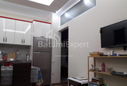 Квартира 3-комн 48 м² - Юрьевская, Батуми