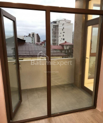 Квартира 3-комн 82 м² - Юрьевская, Батуми