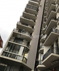 Квартира 3-комн 82 м² - Юрьевская, Батуми