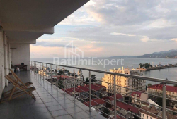 Квартира 3-комн 160 м² - Ильи Чавчавадзе, Батуми