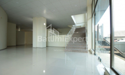 Квартира 2-комн 250 м² - Петра Багратиони, Батуми