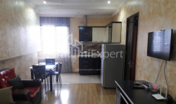 Квартира 2-комн 44 м² - Зураба Горгиладзе, Батуми