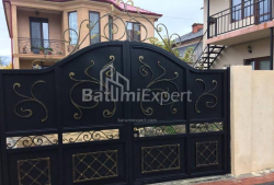 Квартира 8-комн 200 м² - Юрьевская, Батуми