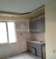 Квартира 3-комн 40 м² - Юрьевская, Батуми