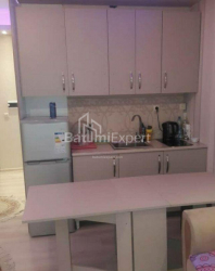 Квартира 2-комн 38 м² - Юрьевская, Батуми
