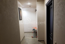Квартира 4-комн 135 м² - Петра Багратиони, Батуми