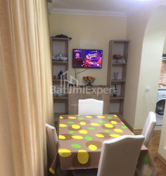 Квартира 3-комн 65 м² - Юрьевская, Батуми