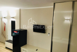 Квартира 1-комн 33 м² - Шерифа Химшиашвили, Батуми