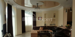 Квартира 4-комн 133 м² - Ильи Чавчавадзе, Батуми