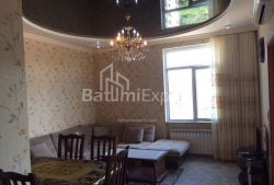 Квартира 4-комн 74 м² - Юрьевская, Батуми