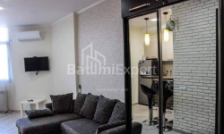 Квартира 2-комн 35 м² - Юрьевская, Батуми