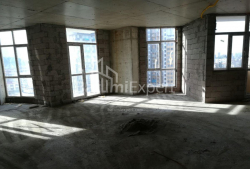 Квартира 3-комн 71 м² - Юрьевская, Батуми