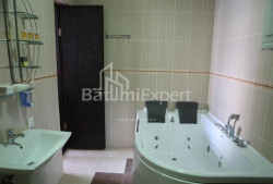Квартира 2-комн 55 м² - Генерала Аслана Абашидзе, Батуми