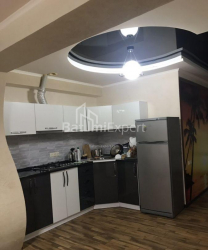 Квартира 3-комн 73 м² - Царя Парнаваза, Батуми